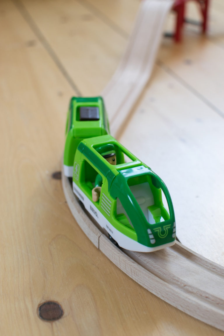 BRIO Bahn Smart Tech Zug im Test | Holzeisenbahn & Holzspielzeug