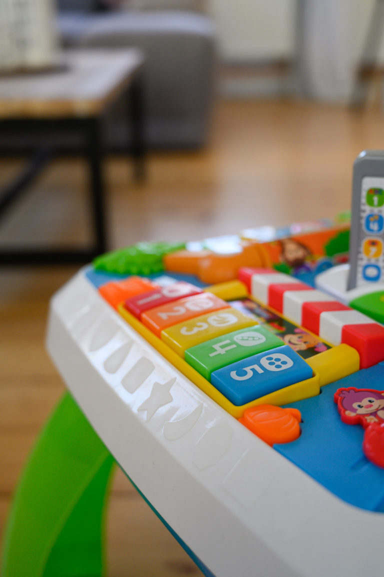 Alles zum ersten Mal | Fisher-Price und Lernspaß Spieltisch - Trendshock